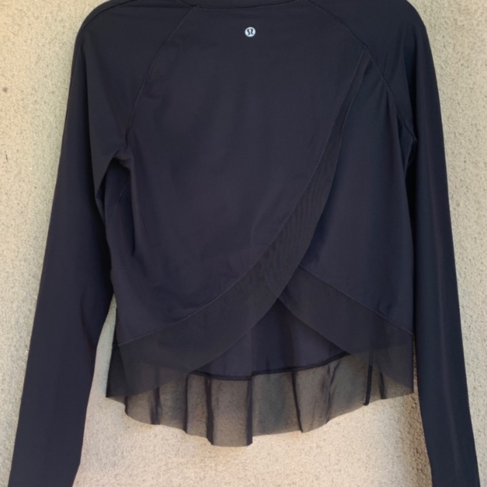 Lululemon Long Sleeve Mesh Shirt